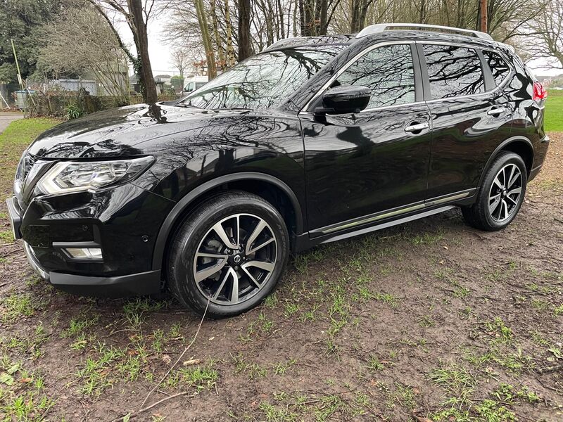 NISSAN X-TRAIL