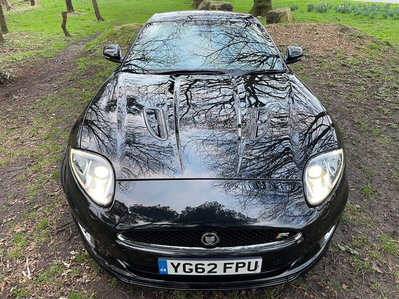 JAGUAR XKR