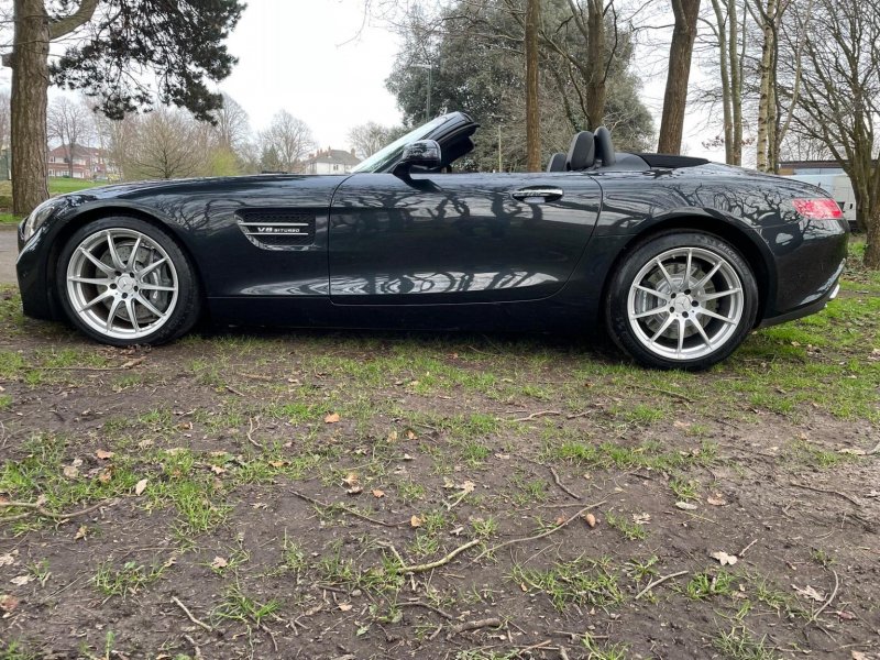 MERCEDES-BENZ AMG GT