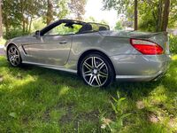 MERCEDES-BENZ SL