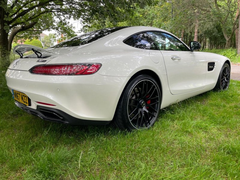 MERCEDES-BENZ AMG GT