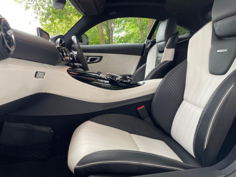 MERCEDES-BENZ AMG GT