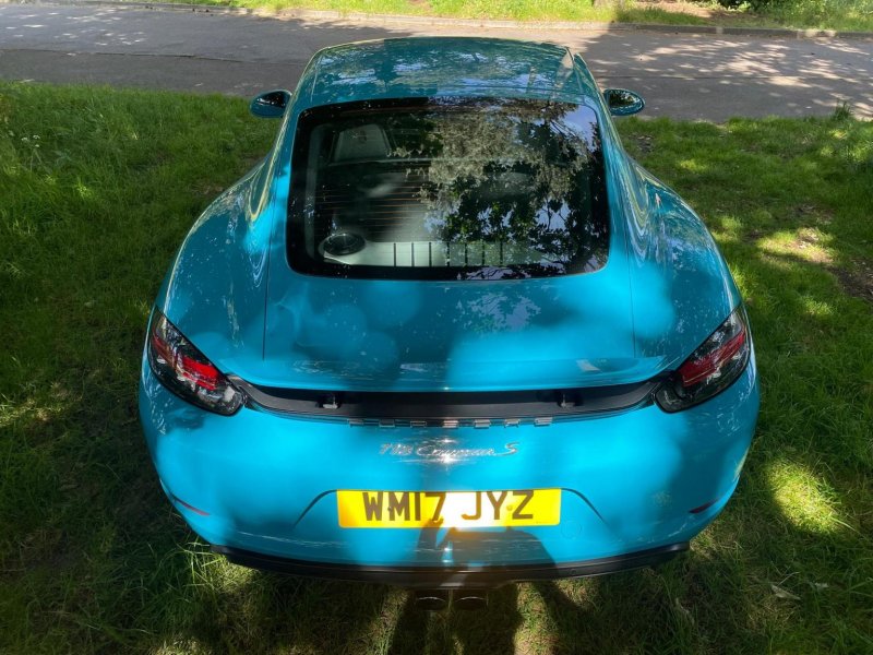 PORSCHE 718