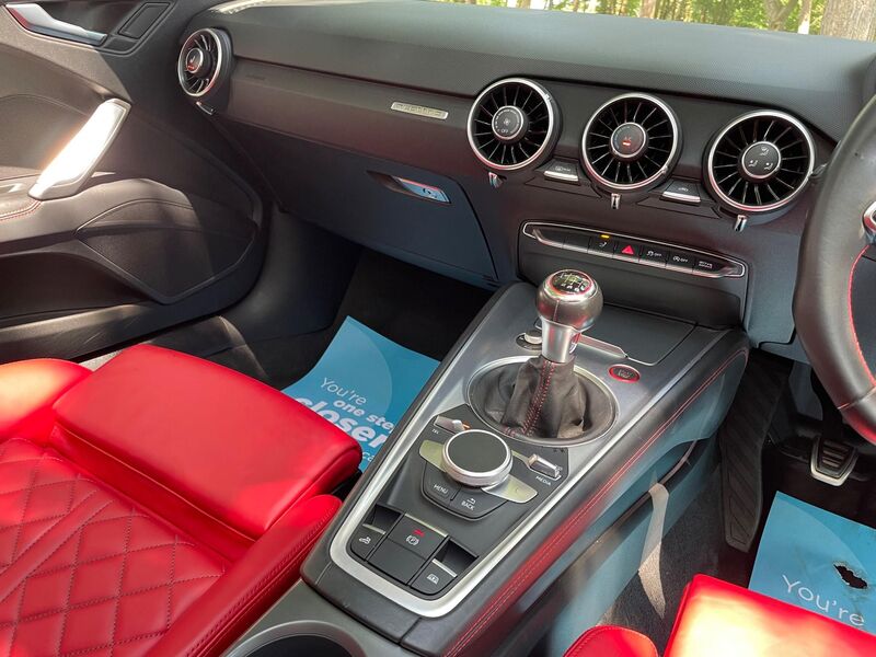 AUDI TTS