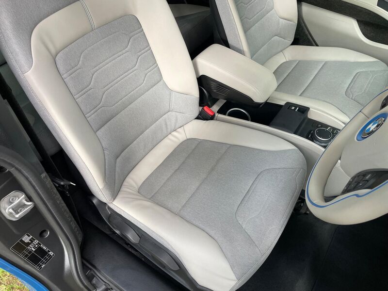 BMW I3