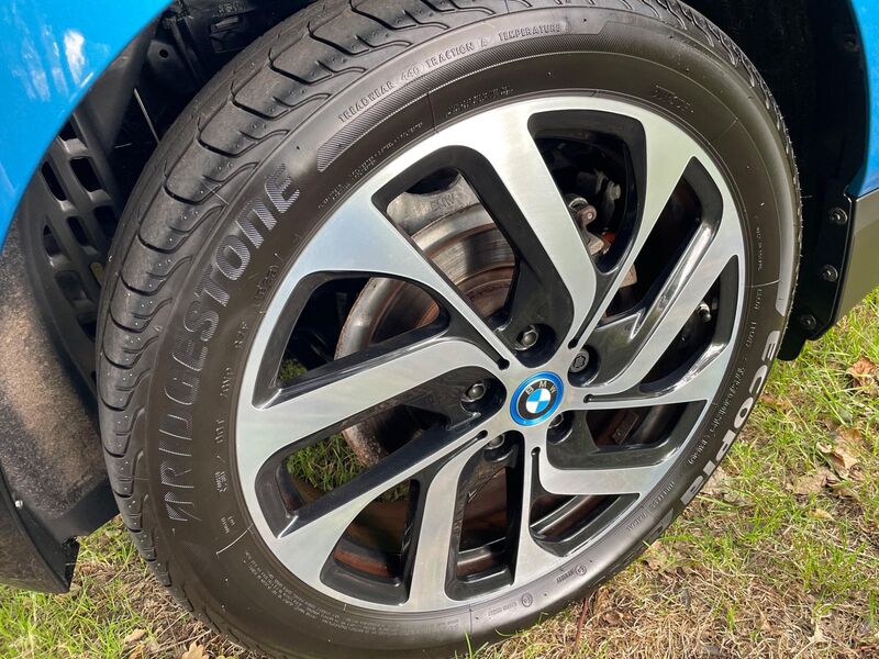 BMW I3