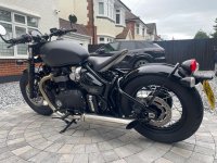 TRIUMPH Bobber
