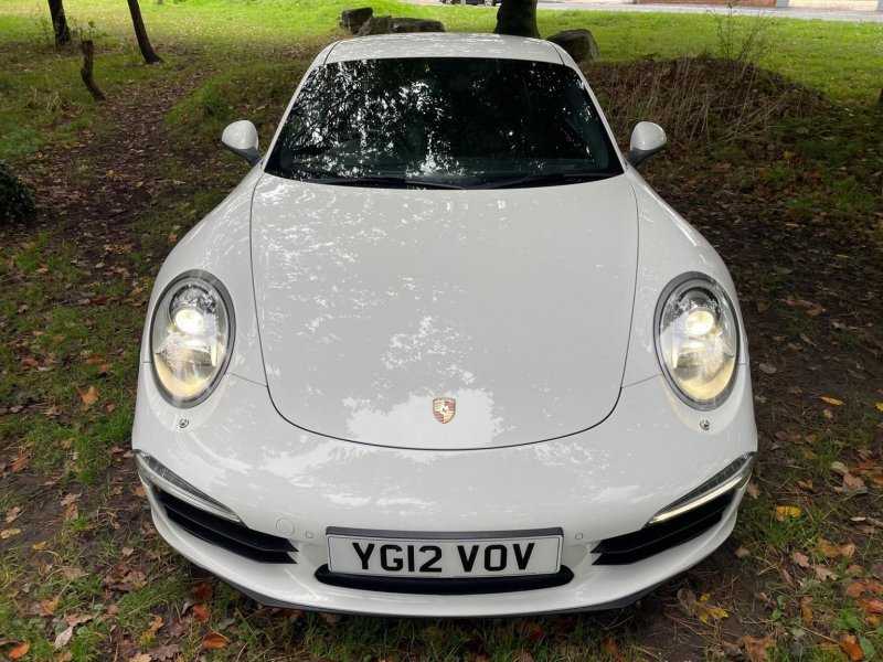 PORSCHE 911