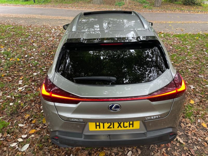 LEXUS UX