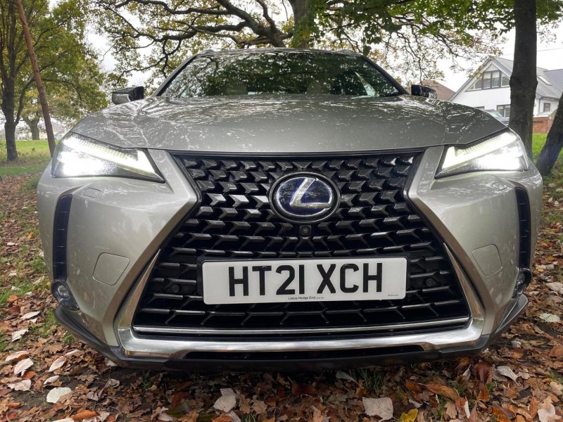 LEXUS UX