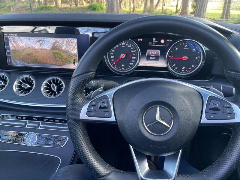 MERCEDES-BENZ E CLASS