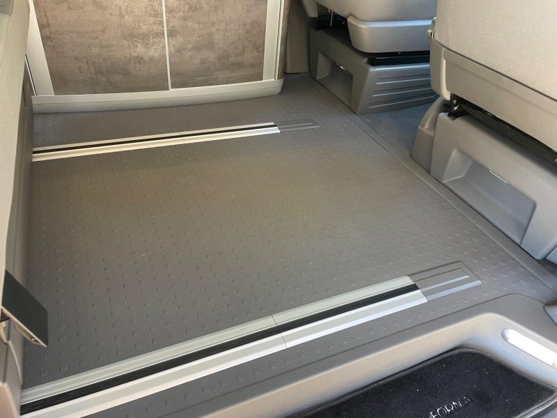 VOLKSWAGEN CALIFORNIA