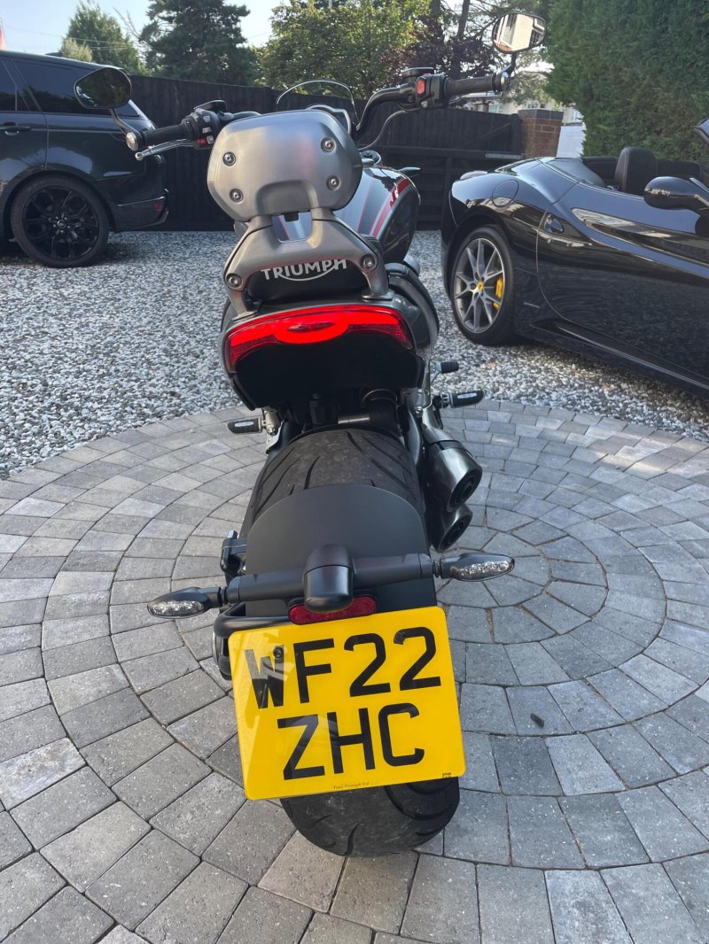 TRIUMPH Rocket III