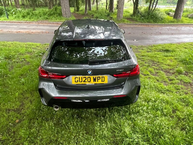 BMW 1 SERIES