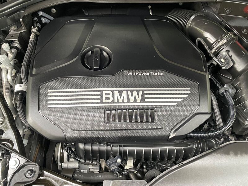BMW 1 SERIES