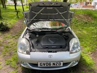 TOYOTA MR2