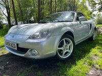 TOYOTA MR2
