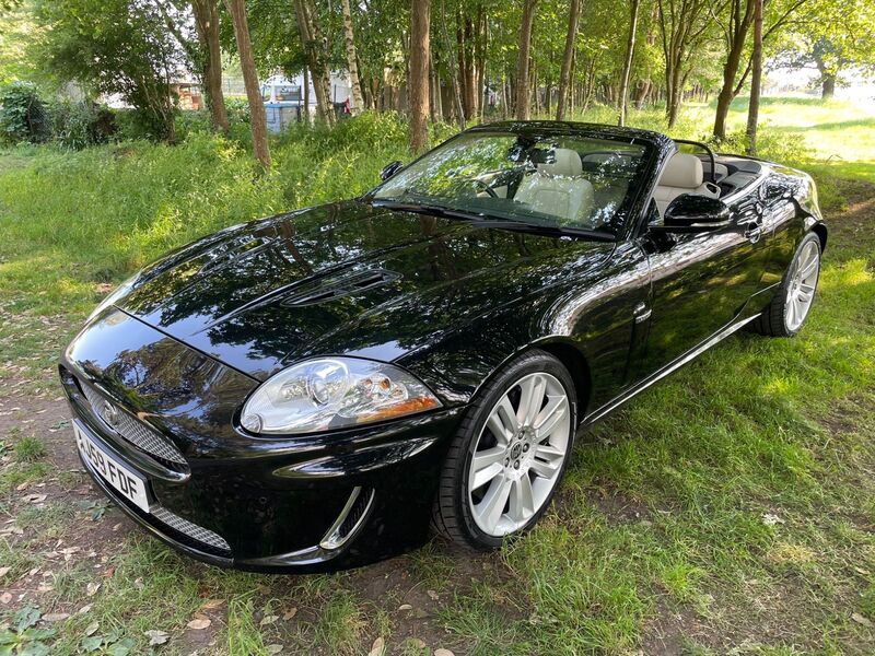 JAGUAR XKR